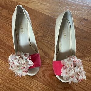 Bakers off white heels with flower
